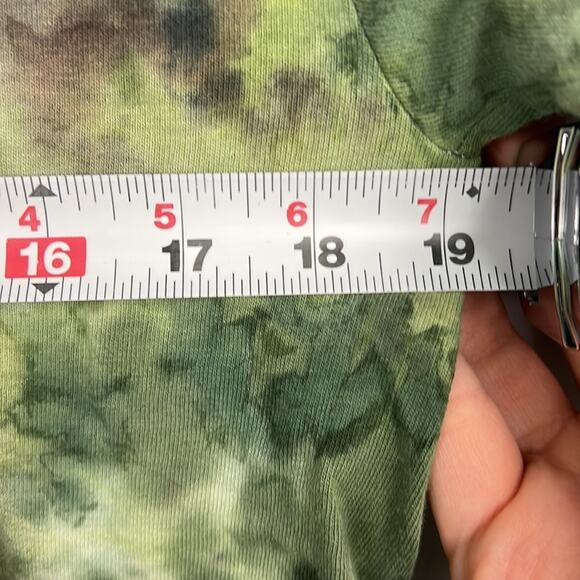 Chemistry tie dye bald eagle with aviators small graphic tee - Picture 4 of 6